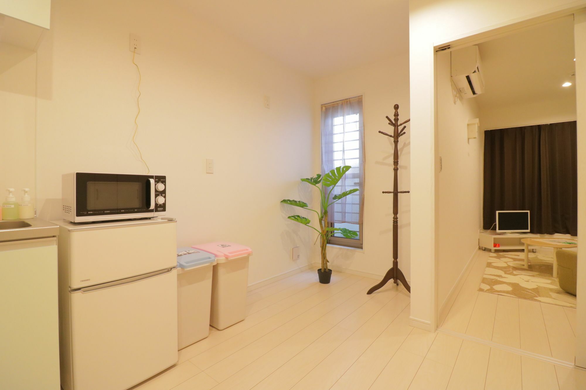 Hg Cozy Hotel No 12 京橋駅前 Осака Экстерьер фото
